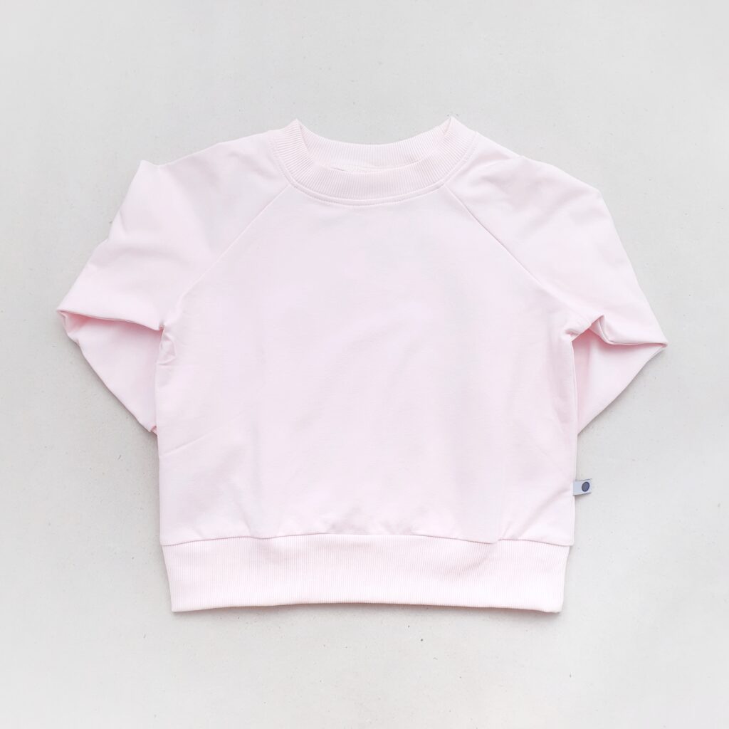 różowa bluzka z długim rękawem dla dziewczynki