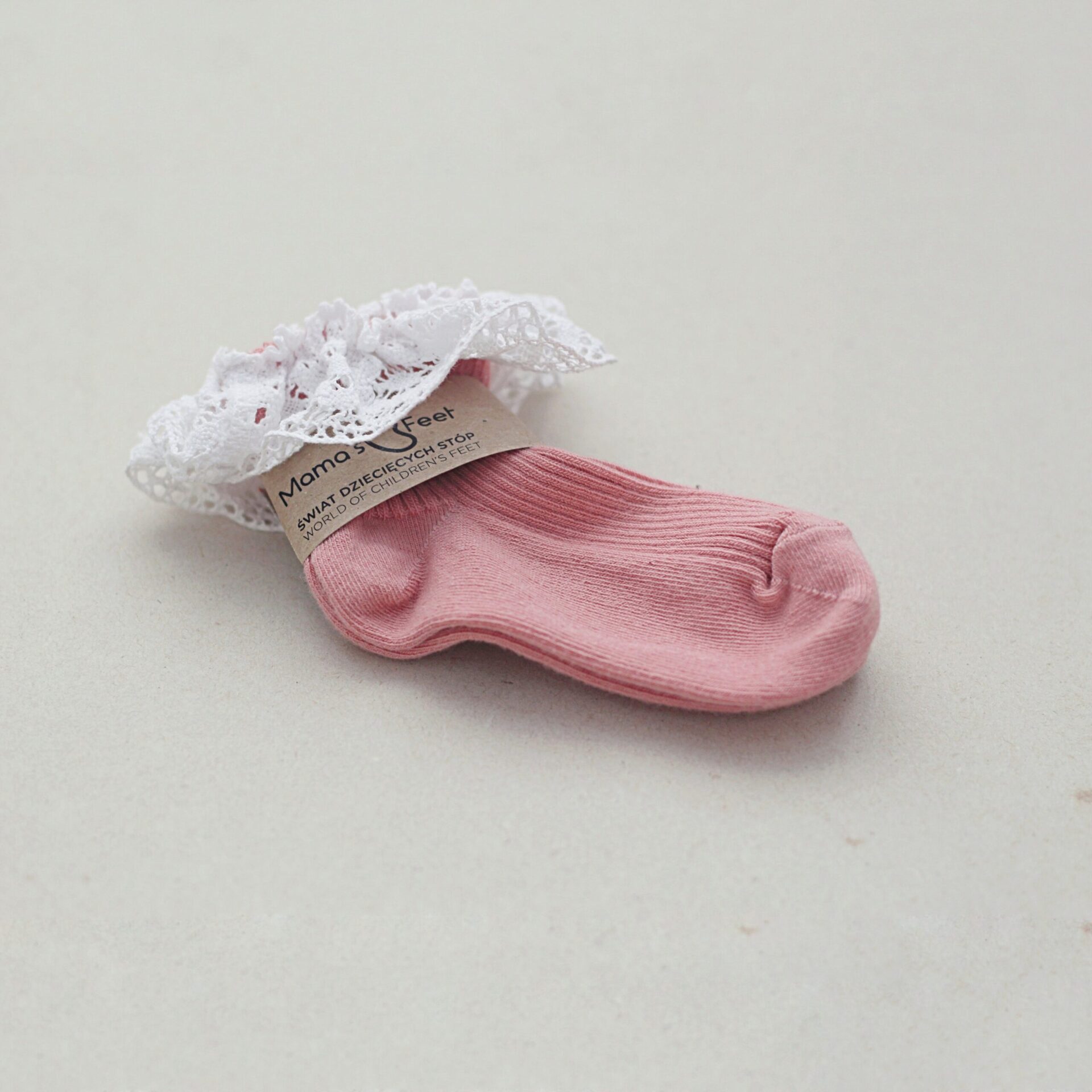 różowe skarpetki dla dziewczynki z białą koronką