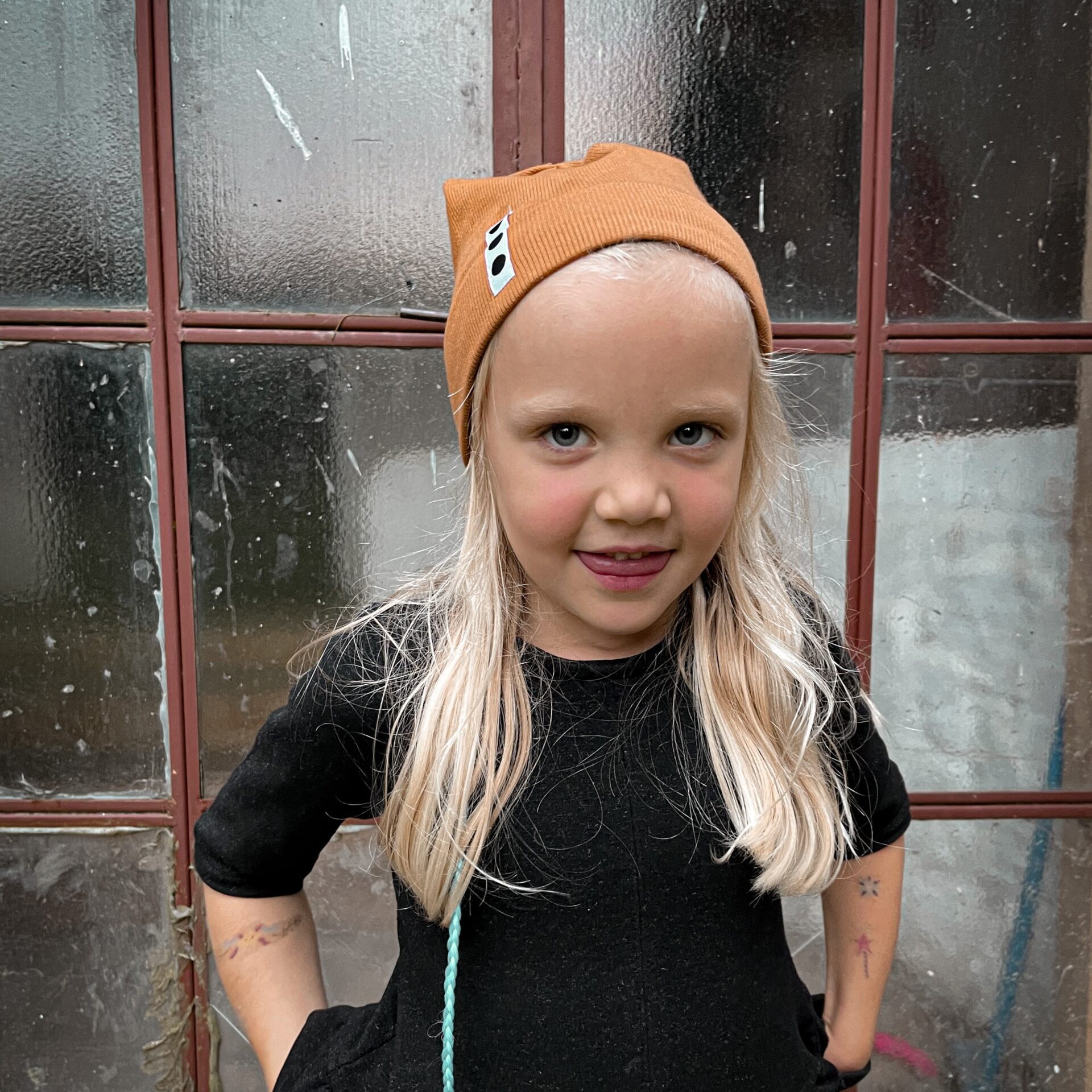 jesienna czapka dla dziewczynki
