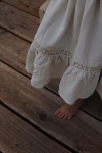 Sukienka Verona | Beżowa - Nomad Kid zdj 1