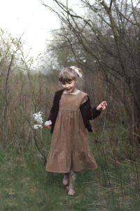 Sukienka sztruksowa Austin | Orzech - Nomad Kid zdj 5