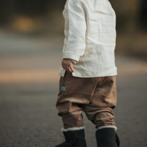 Sztruksowe spodnie Santiago | Orzech - Nomad Kid zdj 5