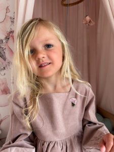 Sukienka sztruksowa Austin | Blady róż - Nomad Kid zdj 3