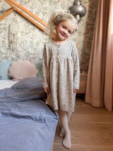 Sukienka Ariella - Jamie Kay zdj 3