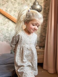 Sukienka Ariella - Jamie Kay zdj 5